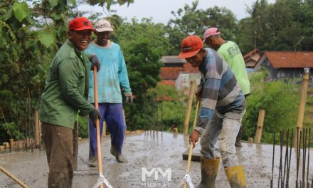 Menggali Peran Gotong Royong Antara Masyarakat dan Pesantren Untuk Pengembangan Pondok Pesantren Mursyidul Falaah Yang Efektif